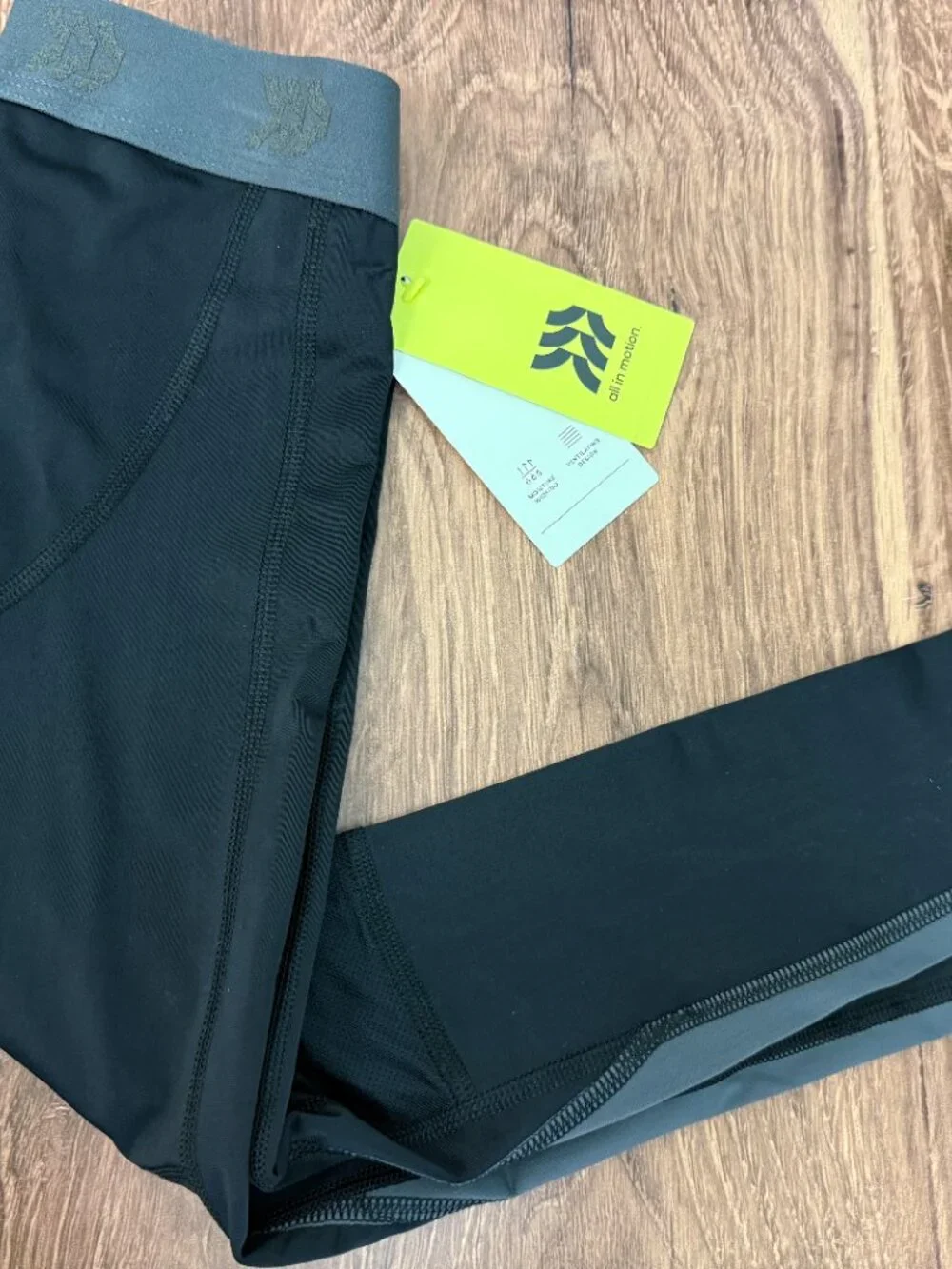 All in Motion Boys Base Layer Compression Tights XS 4/5 NWT